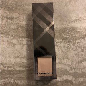 Burberry Fresh Glow Luminous Fluid Base Primer